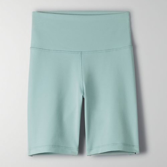 Aritzia | Shorts | Nwt Aritzia Tnalife 